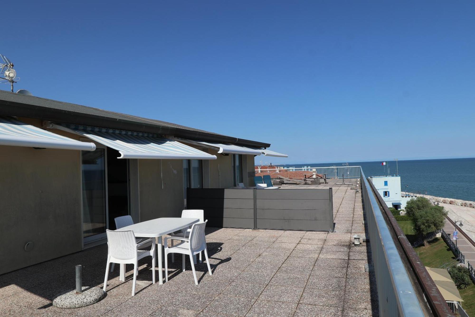카오를레 Penthouse Attico Mara 아파트 외부 사진